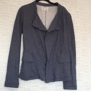 19 4t Cardigan size M